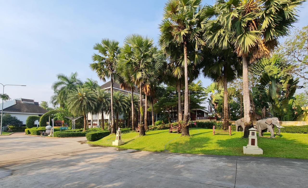 Phu Pha Phung Resort Suan Phueng Exteriér fotografie